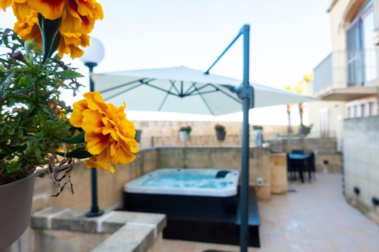 Harbour Views Duplex Maisonette With Jacuzzi Hot Tub Mgarr Экстерьер фото